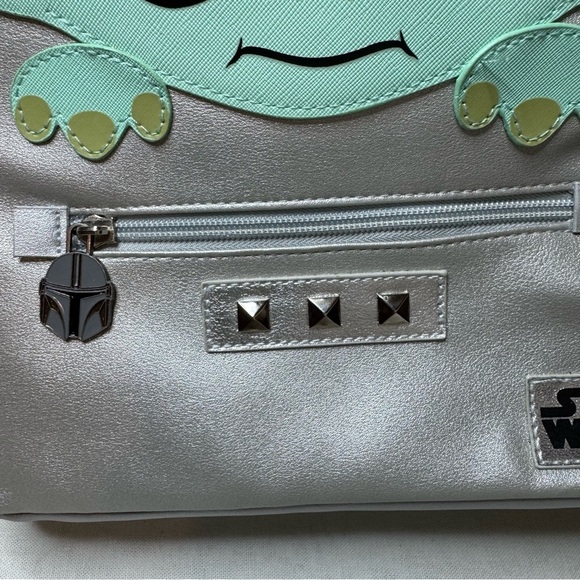 STAR WARS BABY‎ YODA/GROGU SILVER BACKPACK AND MINI KEYCHAIN BACKPACK - Picture 6 of 8
